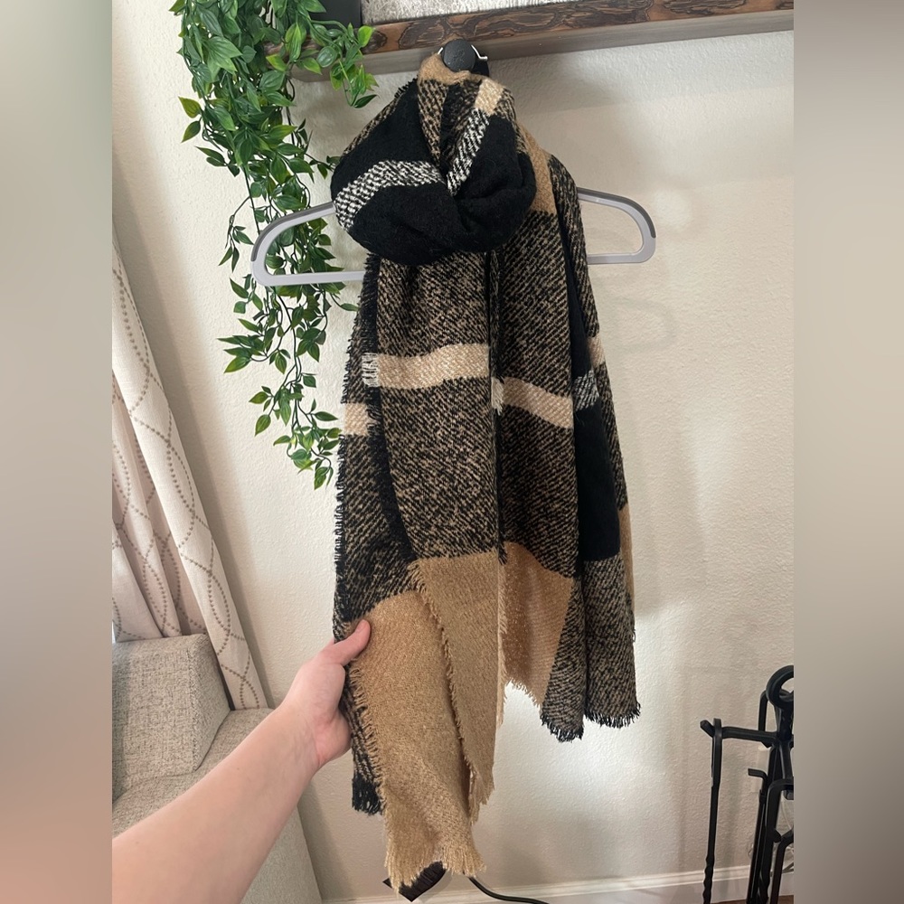 Plaid blanket scarf